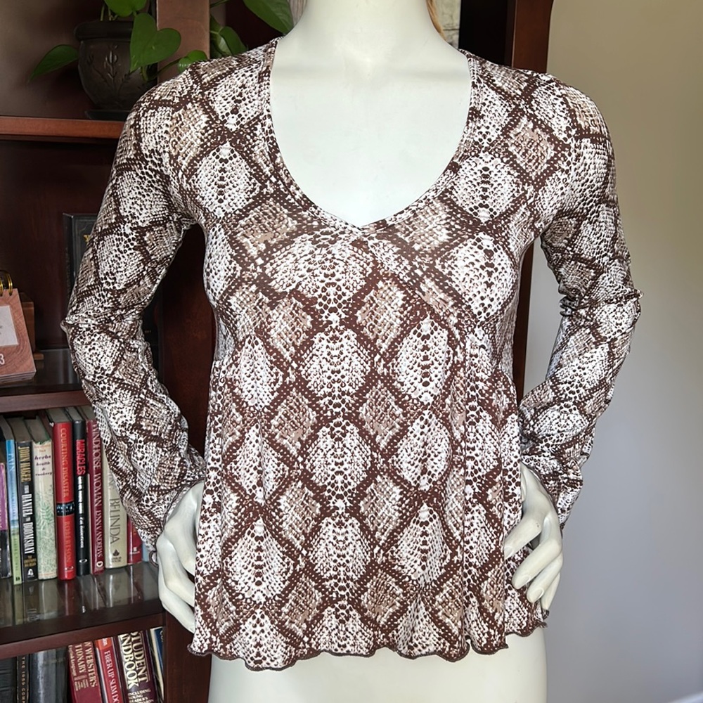 NWT Livi by Olivia Rae top